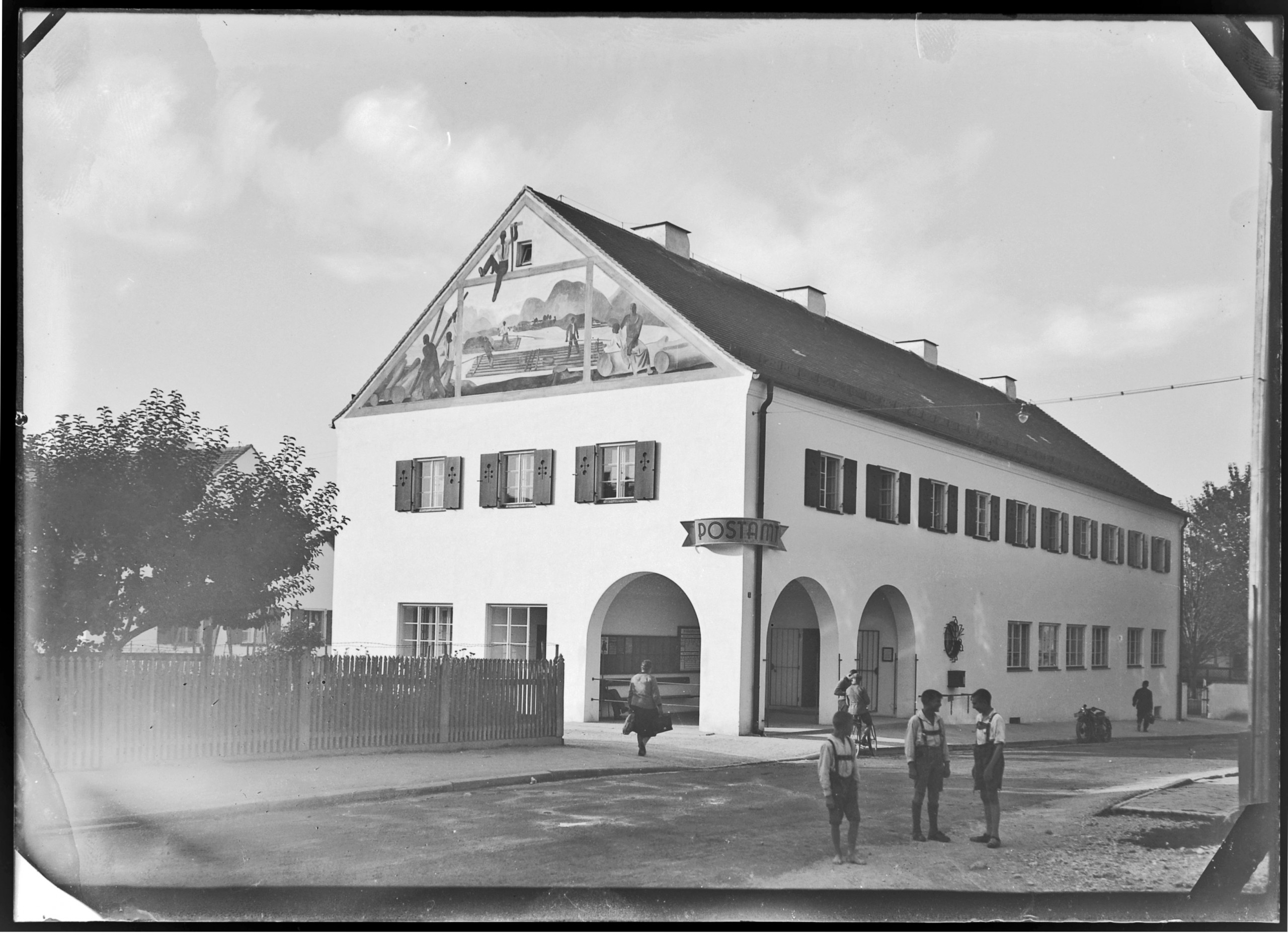 Die Post in der Hindenburgstraße als Werk der Bayerischen Postbauschule, 1929