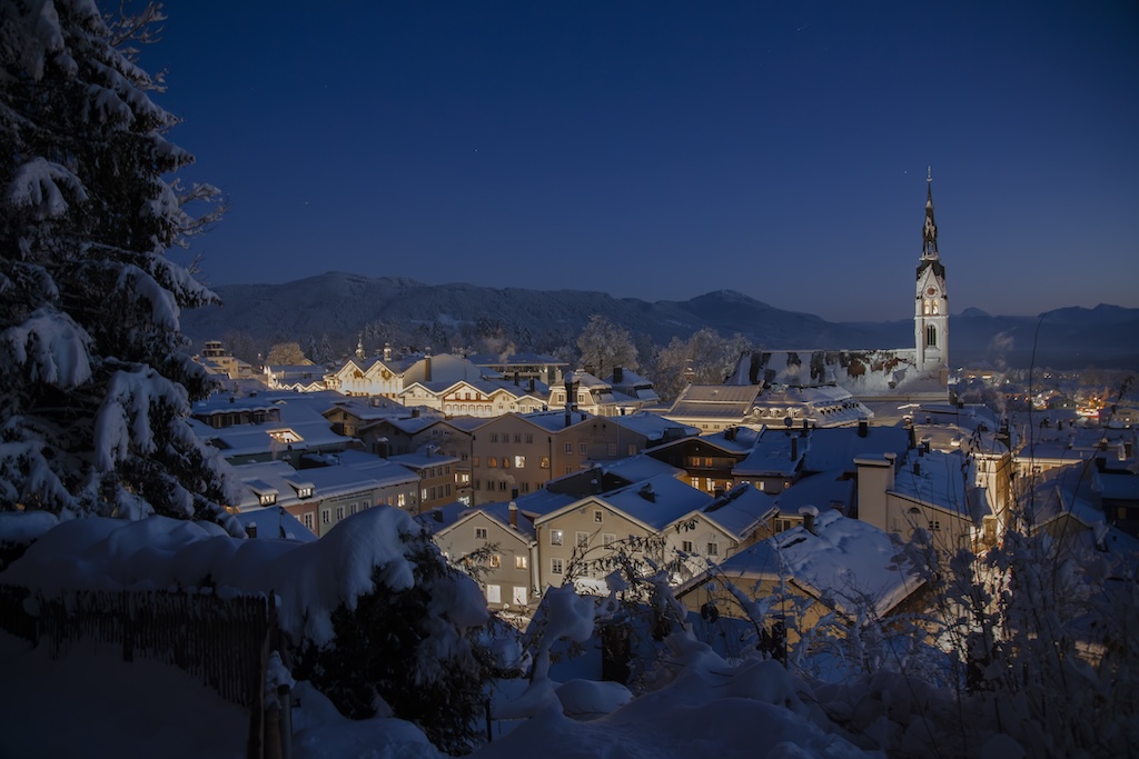 Blick ueber Bad Toelz