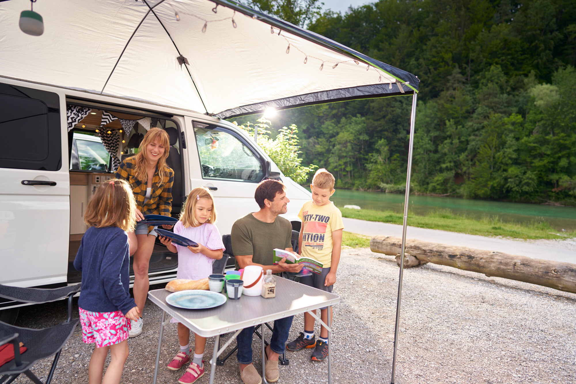 Familie mit Wohnmobil Wohnmobilstellplatz Bad Tölz